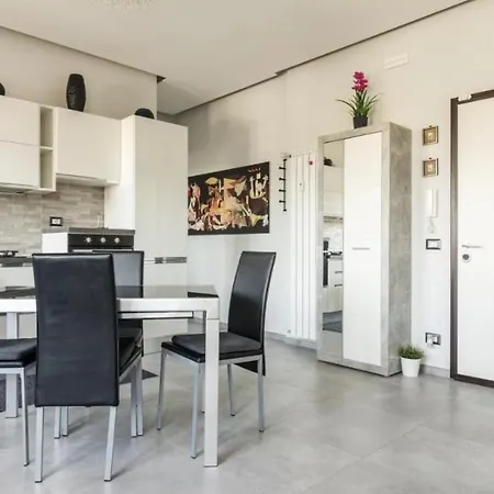 Luxury In Prada District Near Mm Brenta & Center - Ideal For Business Profiles Lejlighed *