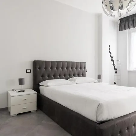 Appartamento Luxury In Prada District Near Mm Brenta & Center - Ideal For Business Profiles