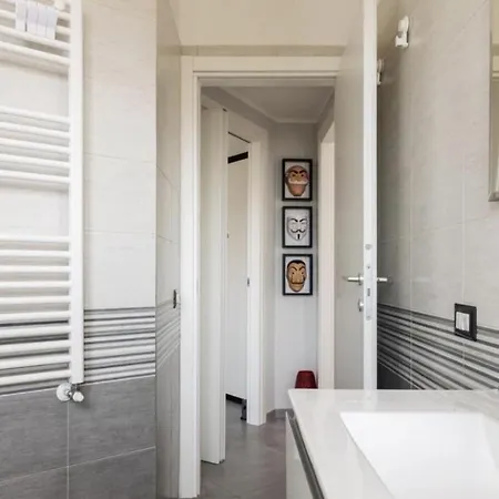 Luxury In Prada District Near Mm Brenta & Center - Ideal For Business Profiles Appartamento Milano