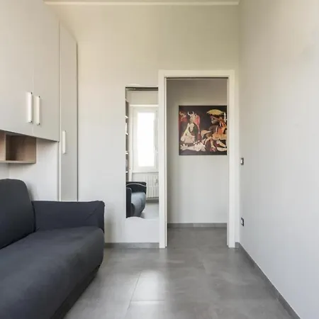 Luxury In Prada District Near Mm Brenta & Center - Ideal For Business Profiles Appartamento Milano